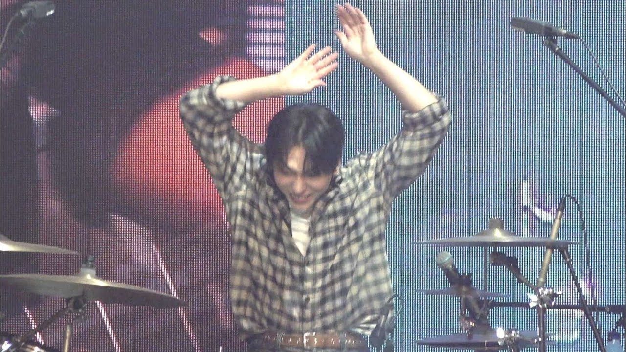 250301 앵콜 Money On My Mind 머온마  - 엑스디너리히어로즈 건일 직캠 Xdinary Heroes Gunil | 부산 어썸스테이지 AWESOME STAGE