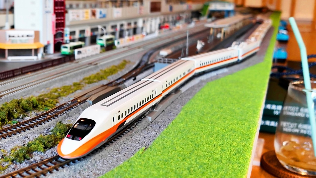N-Gauge Driving & Lunch! Japan's Best Model Train Cafe - YouTube