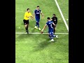 رينان لودي لاعب الهلال أخذ الحذاء المرمي في الملعب وسلمه لحكم المباراة لكي تتم معاقبة جماهير العين 