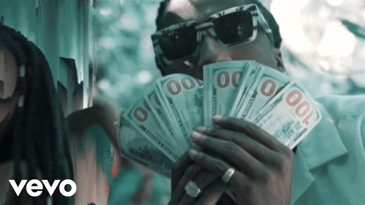 Деньги в очках. Money клип. Money money money из рекламы ТНТ.