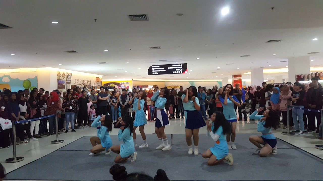 TWICE (트와이스) 