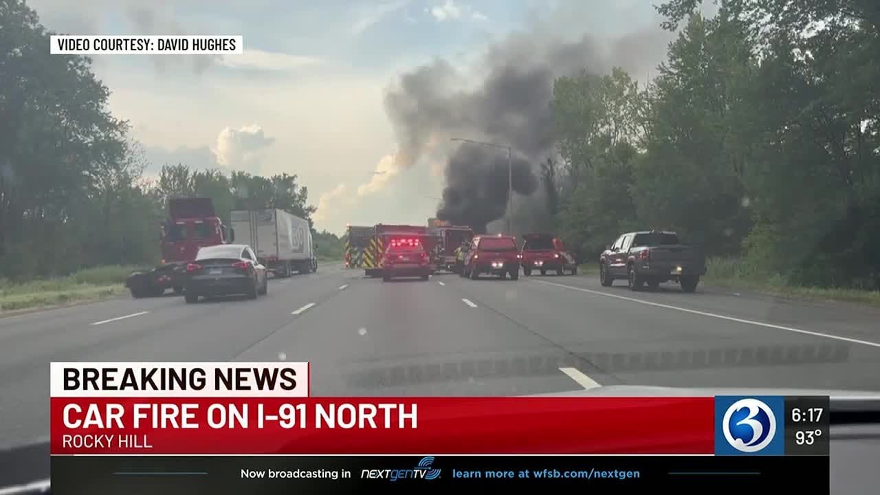 Car fire closes multiple lanes on I-91 in Rocky Hill - YouTube