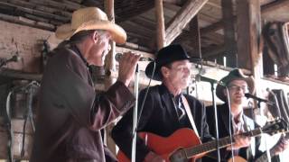 Video thumbnail of "Dixie Gray - Walk Softly On this Heart of Mine - Museum of Appalachia 2011"