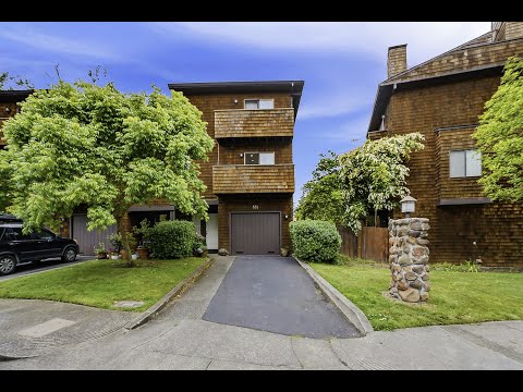 835 Liberty Street, Petaluma, CA home video tour