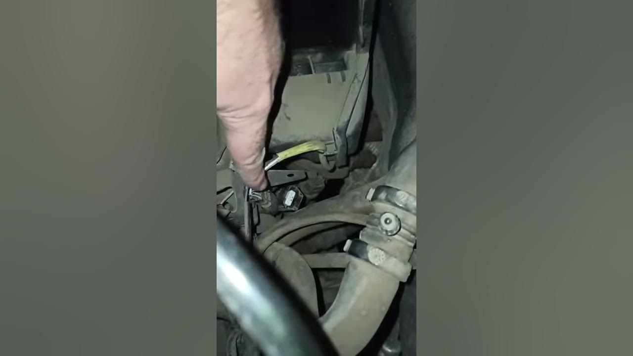 Ce Se Intampla Daca Scoti Mufa De La Sonda Lambda Dacia Logan 1.6 16v mufa sonda lambda - YouTube