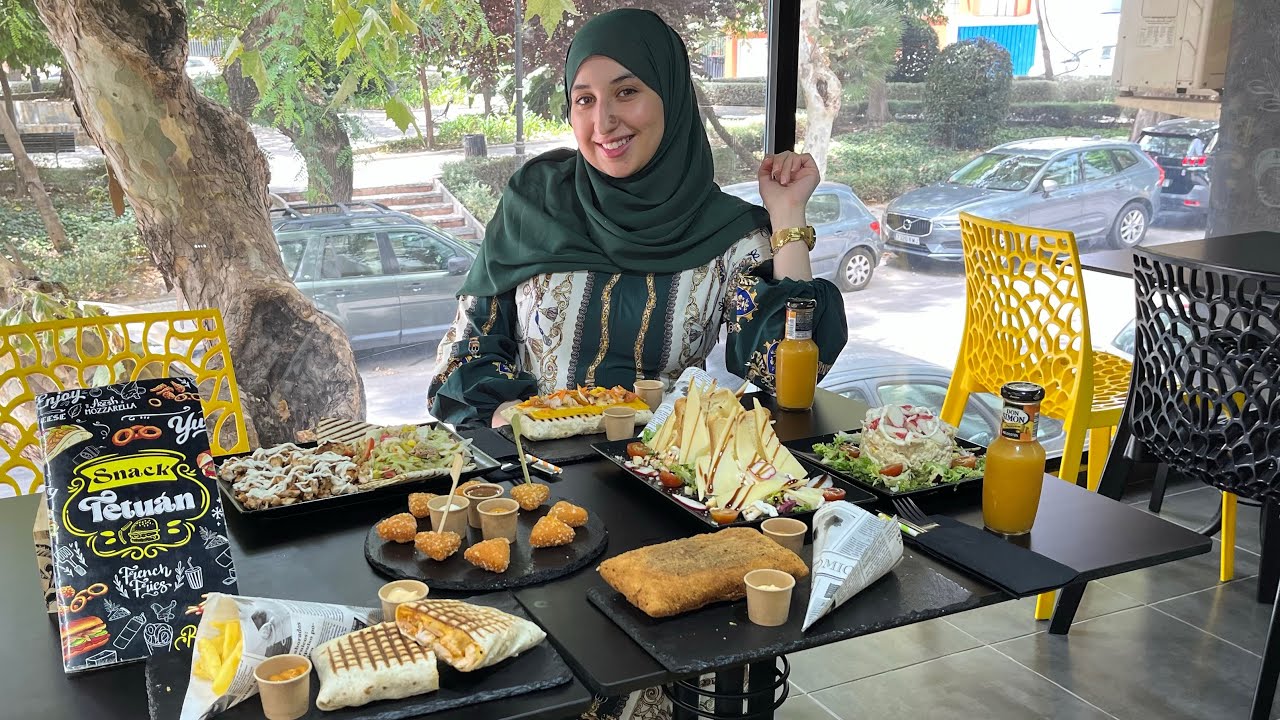 وأخيرا خريجة بناتية مع صاحبتي كلينا فالمغرب ورجعنا 😂 لبيسات تركيا و شيلان فالتخفيضات