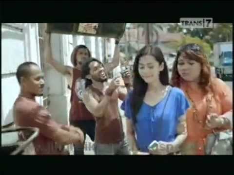 Iklan XL Gratis Tweet Terus-Terusan - Preman