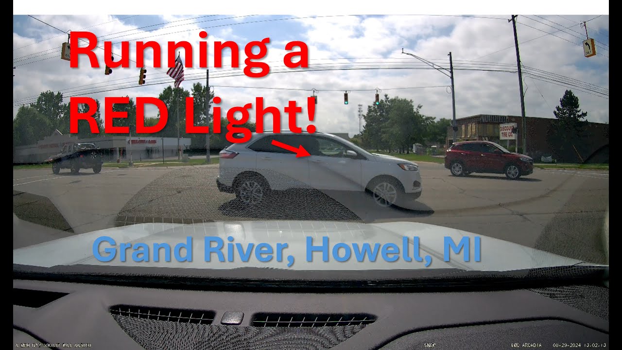 Howell Bad Driver Blows Red Traffic Light - YouTube