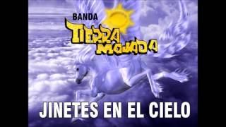 BANDA TIERRA MOJADA - Jinetes del Cielo - Audio Oficial chords