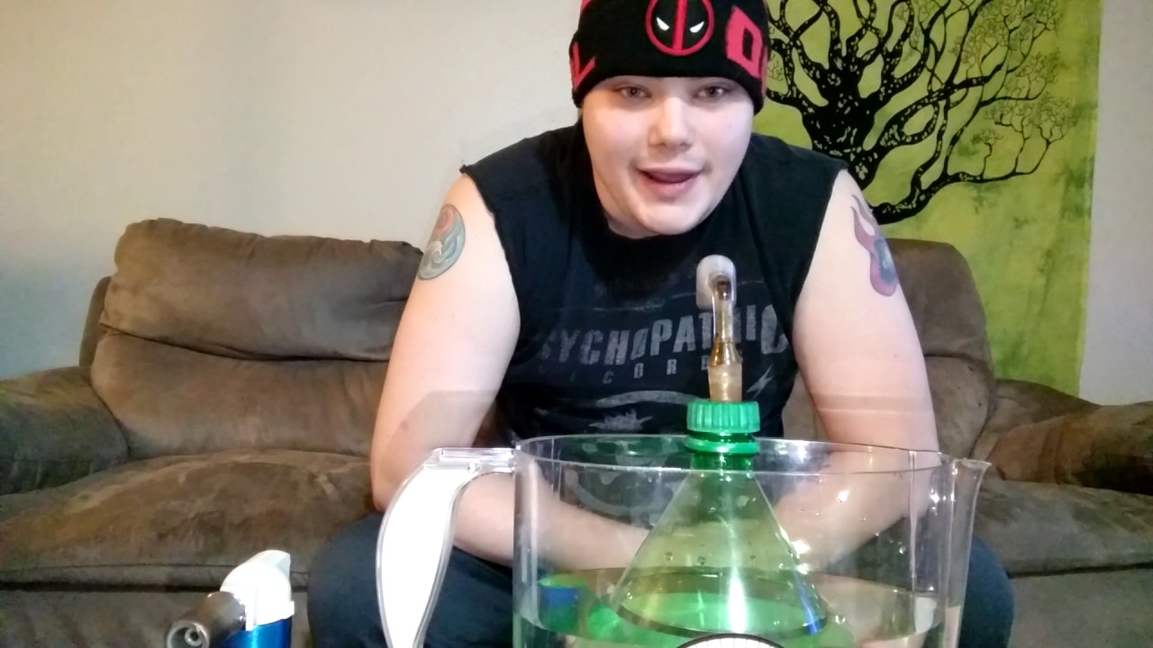 Fat gravity bong dab - YouTube