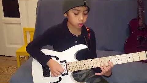 B Phrygian scale ( 3 notes per string/slow motion)