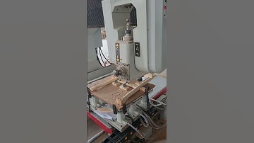 Preparation of joining points on a 5-axis CNC machine at the MKP factory. #mkpfurniture #vietnam