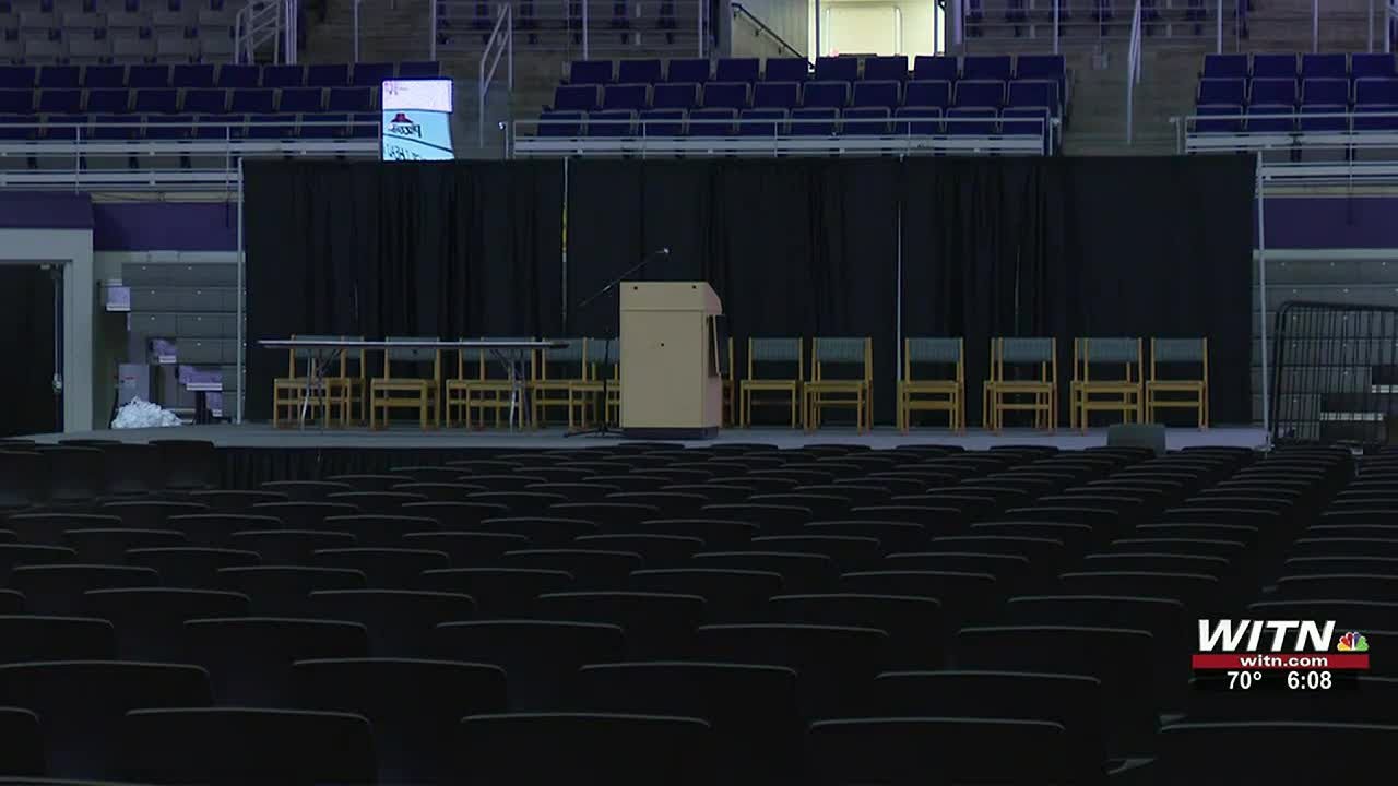 Concerns over graduation safety - YouTube