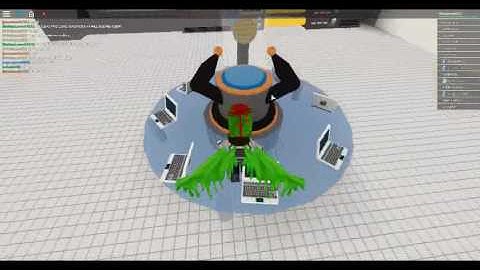 Roblox | Innovation Labs - ESCAPING A CORE MELTDOWN!