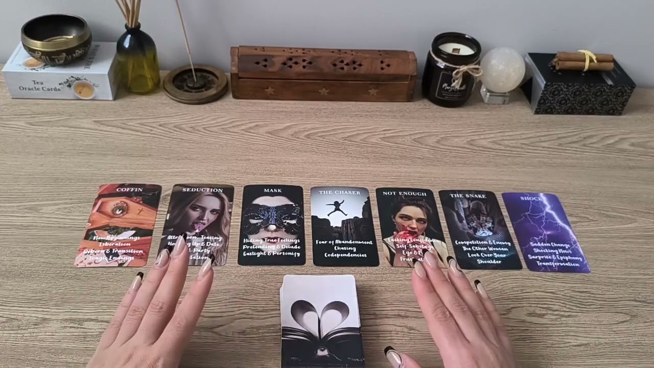 فال شراره - توی سرش همین لحظه در موردت چه افکاری وجود داره؟