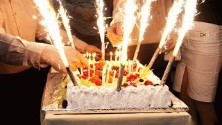 как красиво зажигать свечи на свадебном торте как красиво зажигать свечи на свадебном торте
