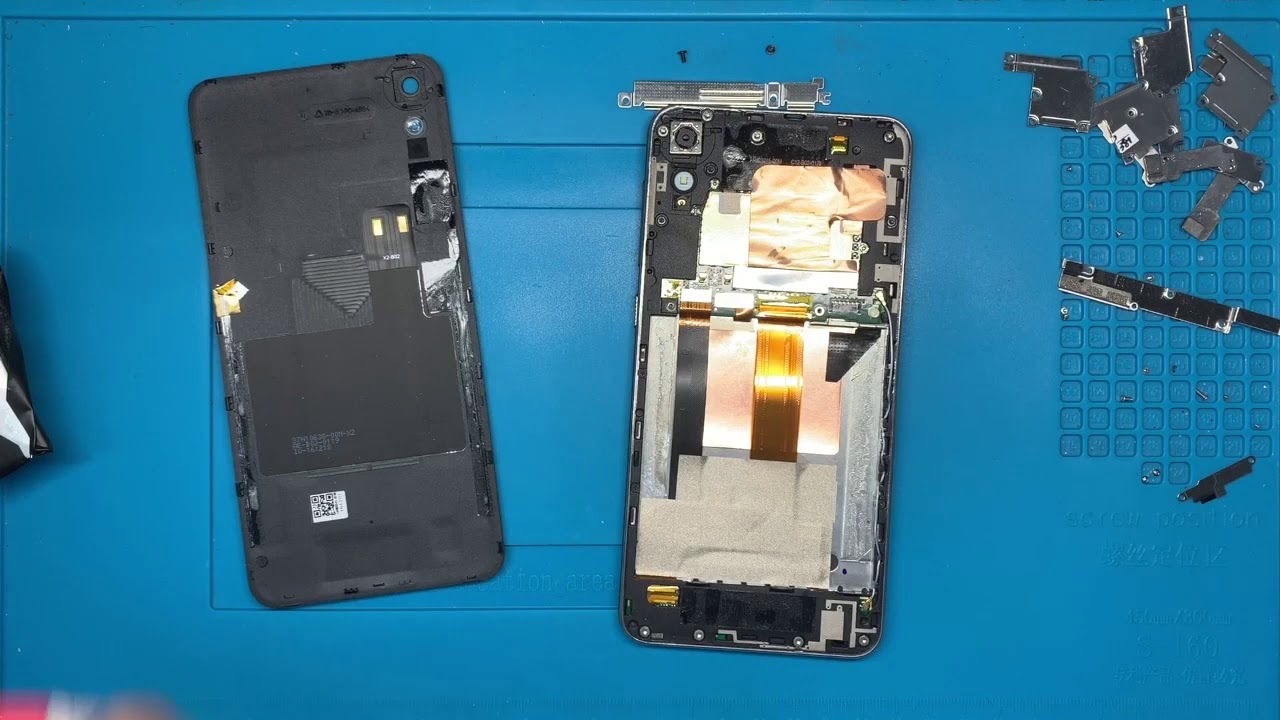 HTC D10 Replace Battery - YouTube