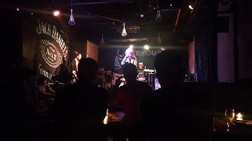 Tell Me by Scroll Down LIVE at The Upperhouse