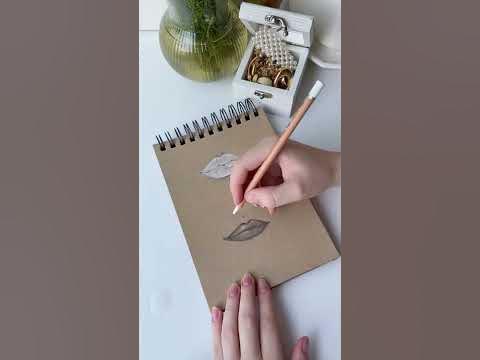 Как нарисовать губы 👄 А ты как рисуешь?) - YouTube