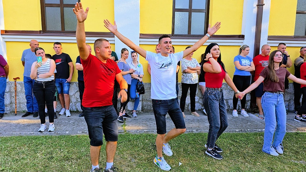 Kolo koje zaustavlja dah 🎉 - Rudo Petrovdan 12.07.2025. - 🎹 Drakula i Zoki Bend.