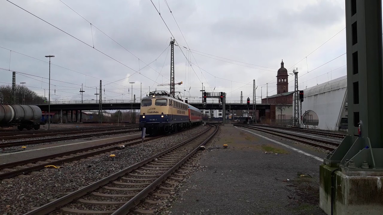 110-383-7 mit Sonderzug nach Freiburg Hbf