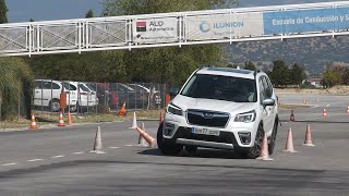Subaru Forester 2019 - Maniobra de esquiva (moose test) y eslalon | km77.com