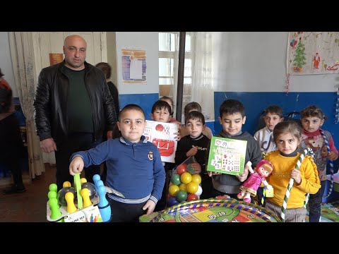 გეორქ ბაგდასარიანმა საგანმანათლებლო დღის ცენტრს საჩუქრები გადასცა