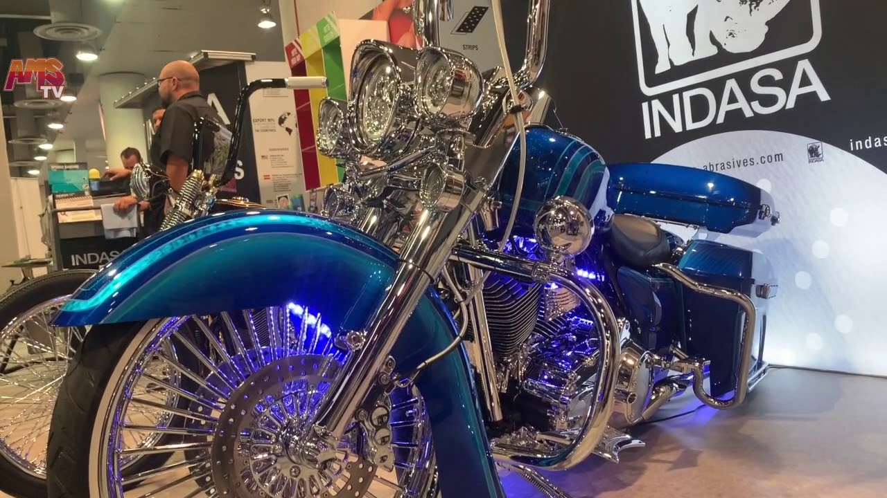 SEMA 2019 Custom Harley Road King Hertz AMS Bagger Stereo Project 553