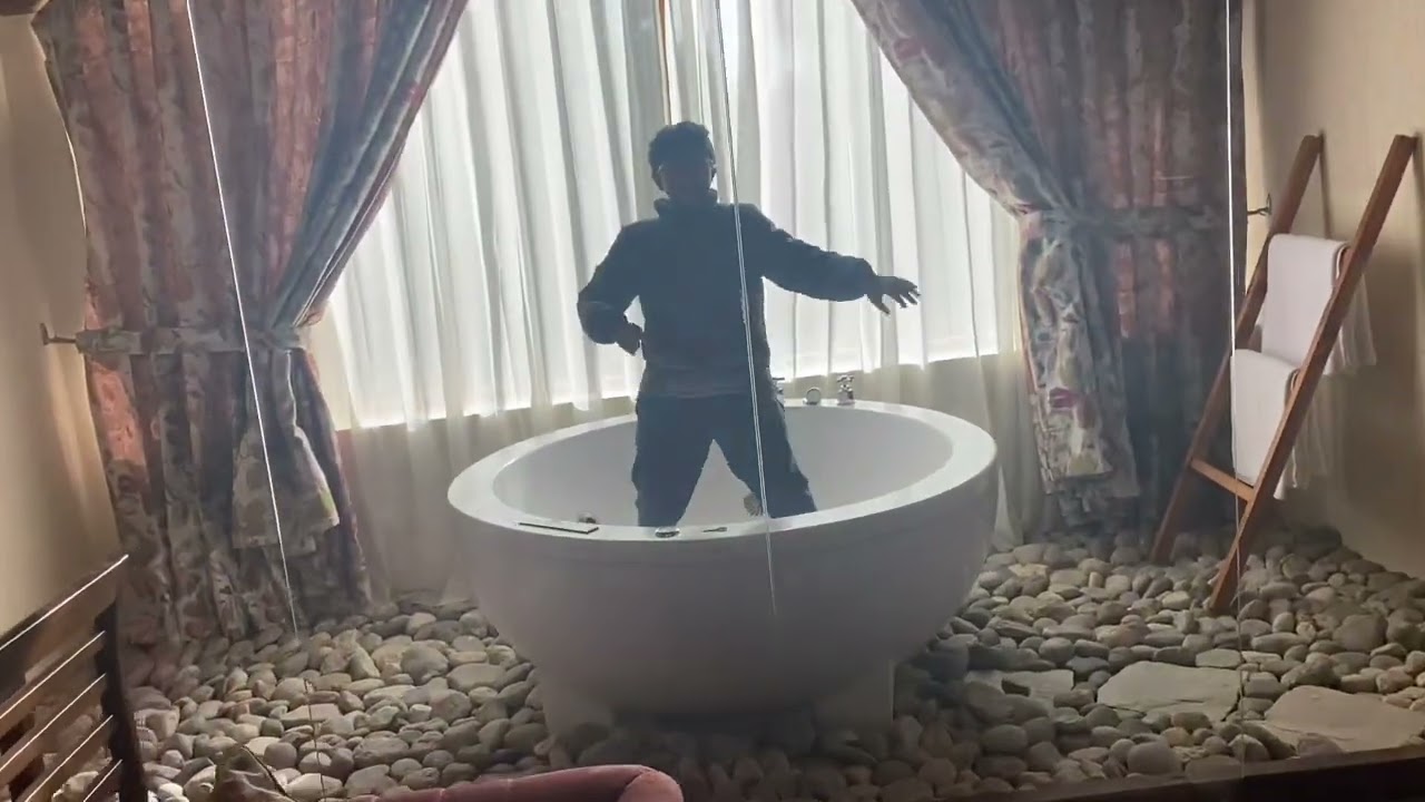 Luxury Room Tour of La Ri Sa, Manali by 