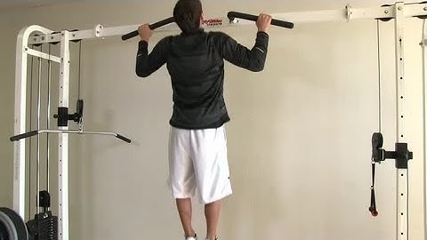 Pull-Ups vs. Lat Pull-Downs : Lifting & Fitness