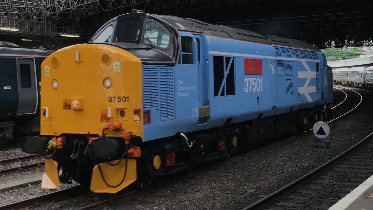 Class 37501 passing through Bristol Temple Meads - YouTube