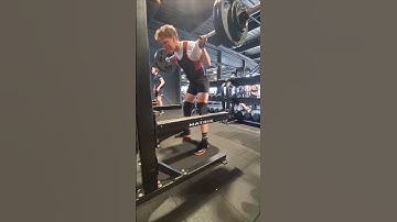 Week 1 : Comp squat 3x135kg RPE 6 backoff set 2/2