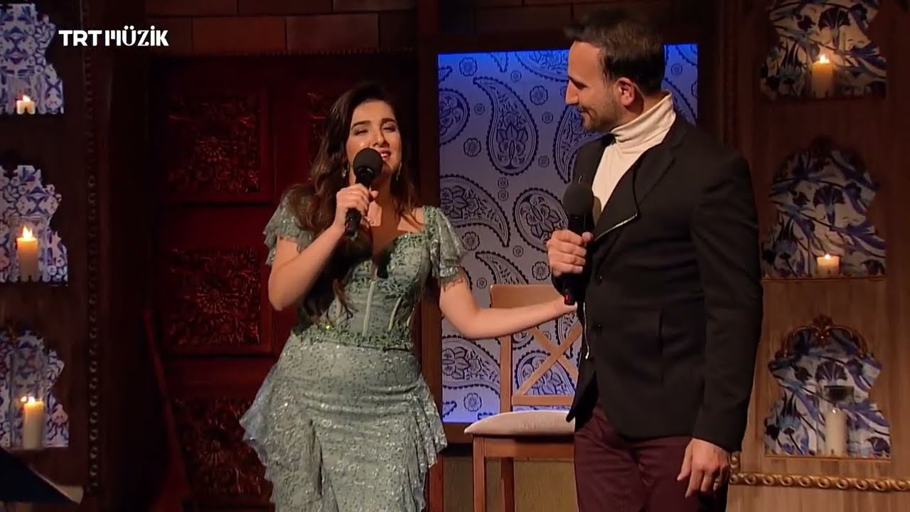 Senem Akdemir, Ahmet Tuzlu - Karanfil Eken Bilir