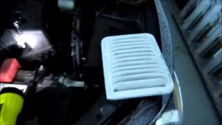 How to change the engine air filter on 2009-2013 Toyota Corolla How to change the engine air filter on 2009-2013 Toyota Corolla