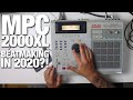 Making a beat on the MPC 2000XL!!!