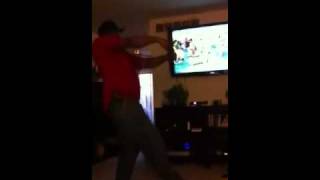Funny video of guy doing xbox dance central