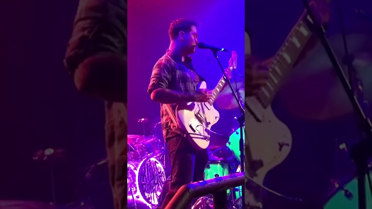 Glass Future by Howling Giant (Live from The Fine Line Music Cafe) #livemusic #minneapolis #mn Glass Future by Howling Giant (Live from The Fine Line Music Cafe) #livemusic #minneapolis #mn