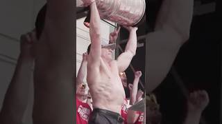 Rod Brind'Amour goes TARPS OFF at Hurricanes Stanley Cup parade