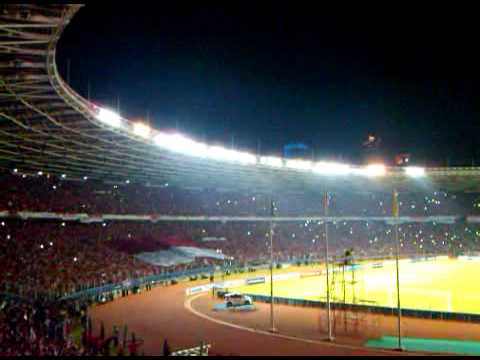 National Anthem sung before AFF Cup final football match between Indonesia and Malaysia in jakarta (Gelora Bung karno) -we are the good supporters in the world-