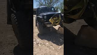 sway bar disconnected Jeep JKURX  285 tires
