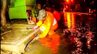 Remove Trash Clogged Culvert Drain Flood Rain On Street Road At Night After Rain by Clean  Daily12M 872 views 4 months ago 3 minutes, 30 seconds