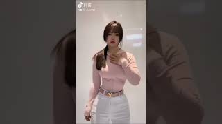 개미허리 왕가슴 루이비통녀