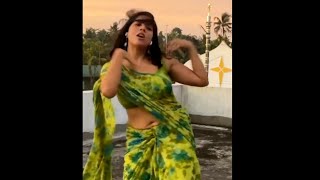 Honey Issac Saree Navel Show