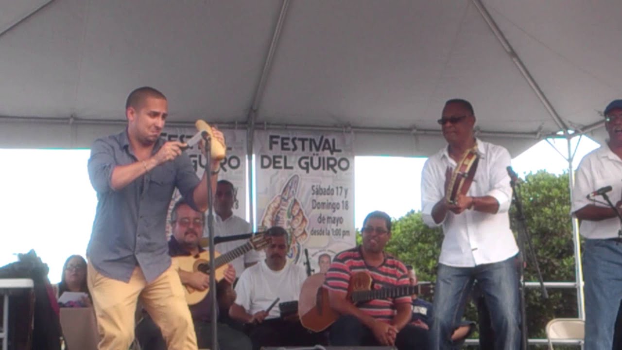 Un güiro bien raspao. Parte 2. Festival del Güiro en Peñuelas 2014 YouTube