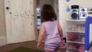 Little Girl MERENGUE Dancing- Cute Little Girl MERENGUE Dancing- Cute