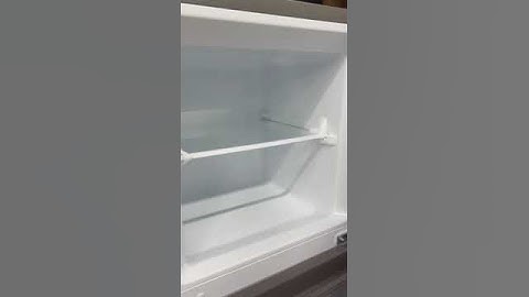 Hisense 154 L Metallic Top Freezer Fridge