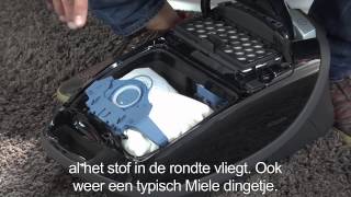 Boren Voorbijganger erotisch Miele Complete C3 Black Diamond: Een stofzuiger uit de topklasse van Miele  - YouTube