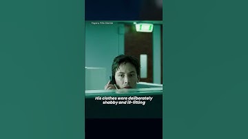 Why Neo’s Clothes Look So Awkward in The Matrix