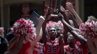 Look Inside.™ : Intel-Powered Tablets With Coach Ron Crawford (short) | Intel (Reupload)