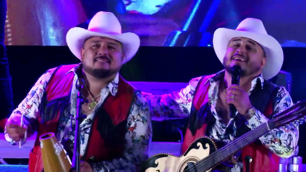 Amor eterno - Profugos de Nuevo León (En vivo desde Rancho el Texano)